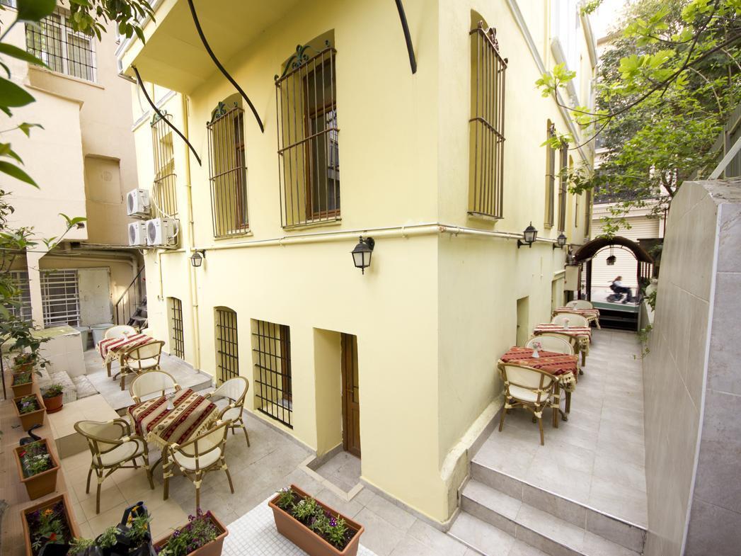 New House Istanbul Exterior photo